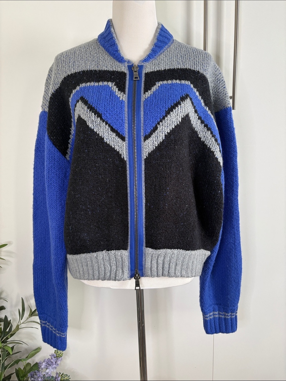 Free People Blue, Black & Gray Zip-Up Thunderbird Chevron Cardigan L